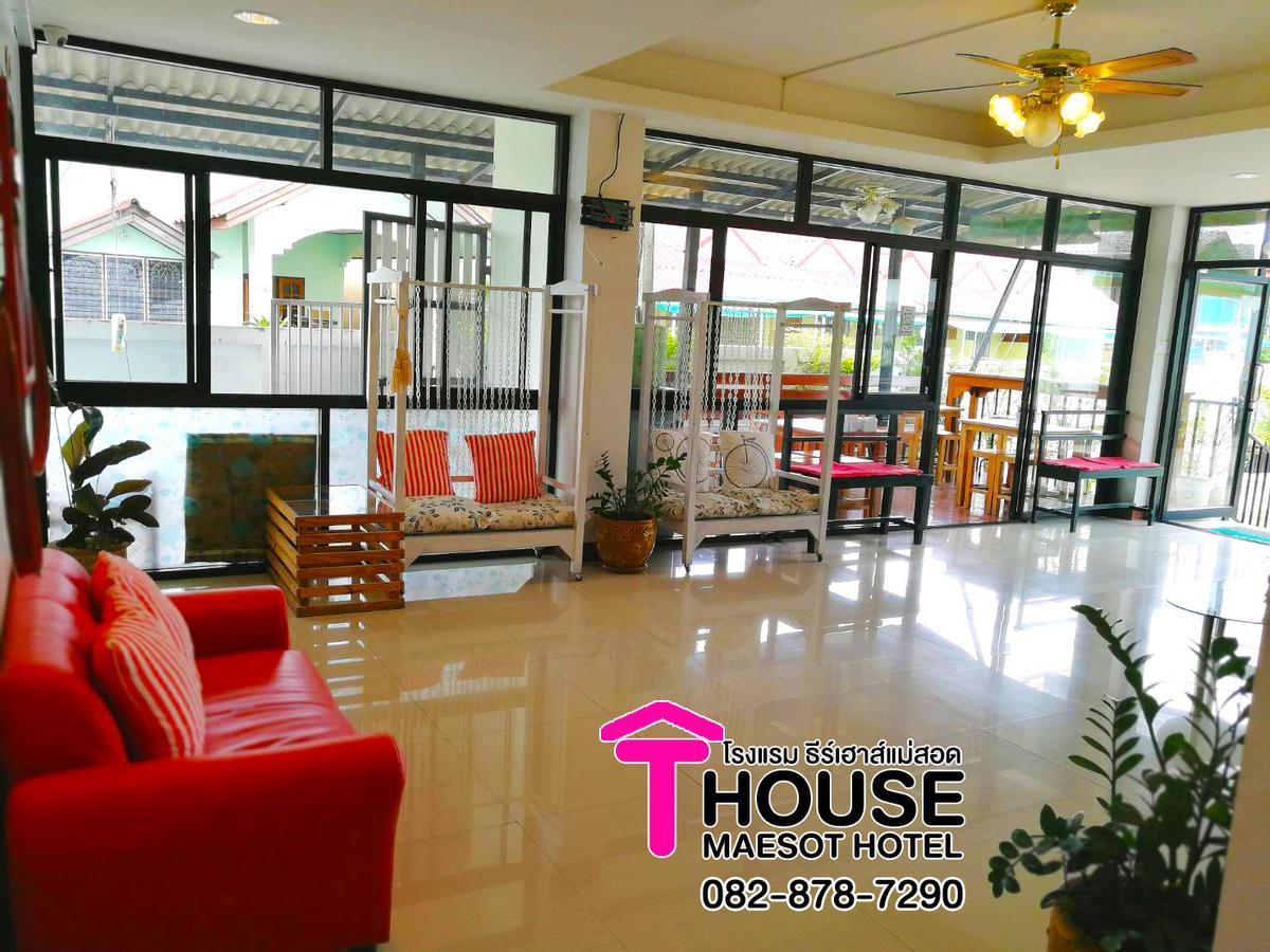 T. House Hotell Mae Sot Exteriör bild